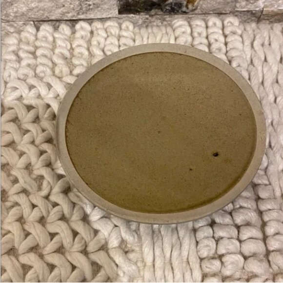 Studio Pottery Lidded Dutch Oven / Serving Dish - Picture 5 of 7